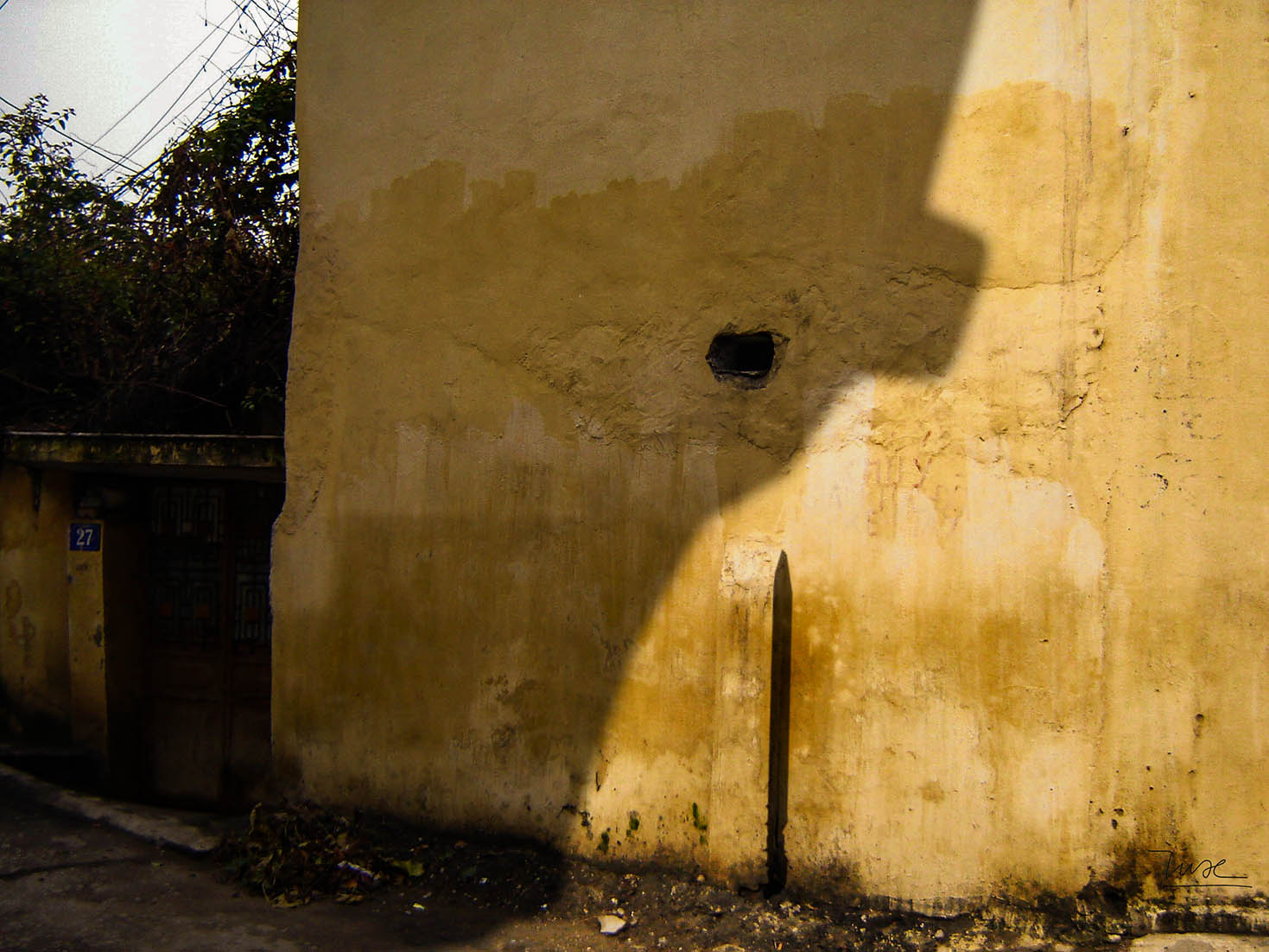 Tường cũ 4 sm